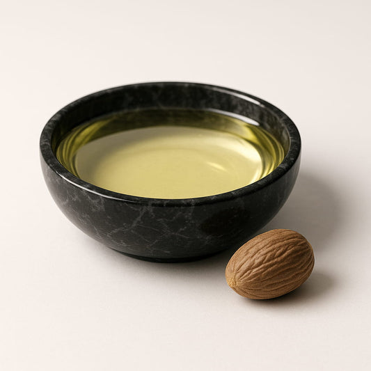 Nutmeg Essential Oil Online Chemicals Solution